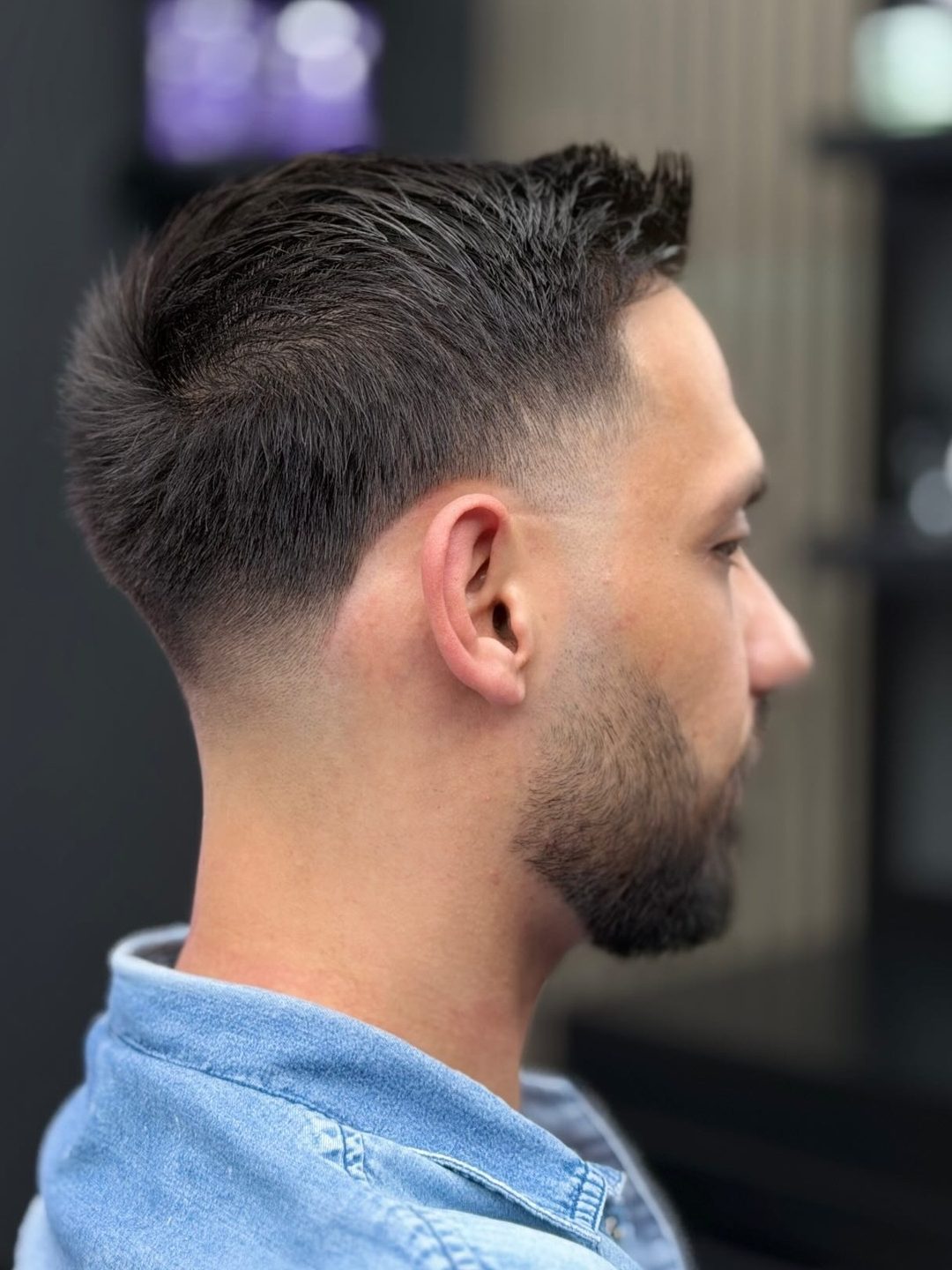 Kurz mit Low Fade